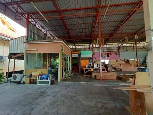 ที่ดินพร้อมสิ่งปลูกสร้าง ลดถูกมาก เจ้าของ ต้องย้ายกลับบ้านเกิด T.062-1574449 (รูปที่ 12)