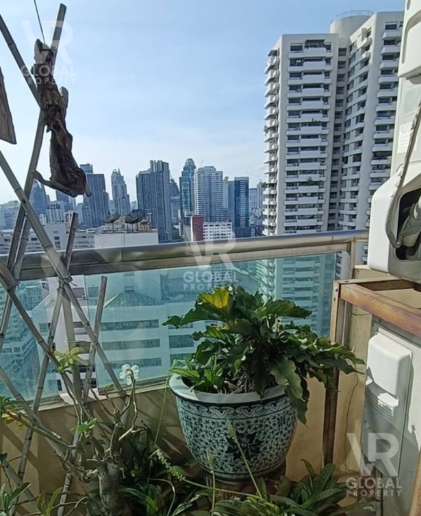 ขาย คอนโดหรู บนชั้นสูงสุด ทําเลทอง สุขุมวิท Sukhumvit City Resort สุขุมวิท ซอย 11 โทร 085-614-9999 (รูปที่ 18)