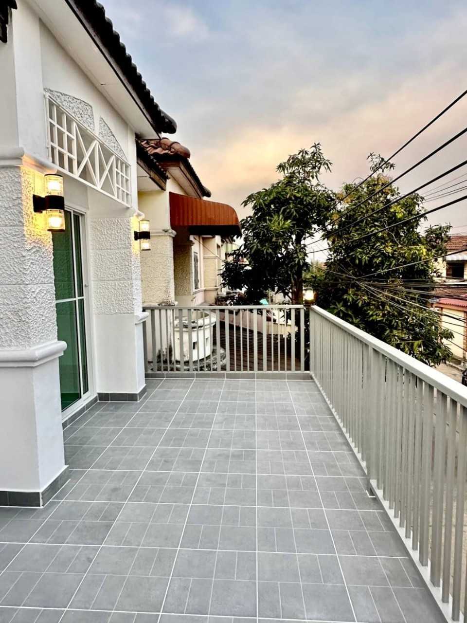 บ้านสวยมาก ถนนเมน หลังบ้านโล่งไม่ชนใคร หมู่บ้านปิยวรารมย์ 1 บางบัวทอง ถนนบางกรวย – ไทรน้อย ทาวน์เฮ้าส์ 4 ห้องนอน ใกล้เซ็นทรัล เวสเกต (รูปที่ 17)