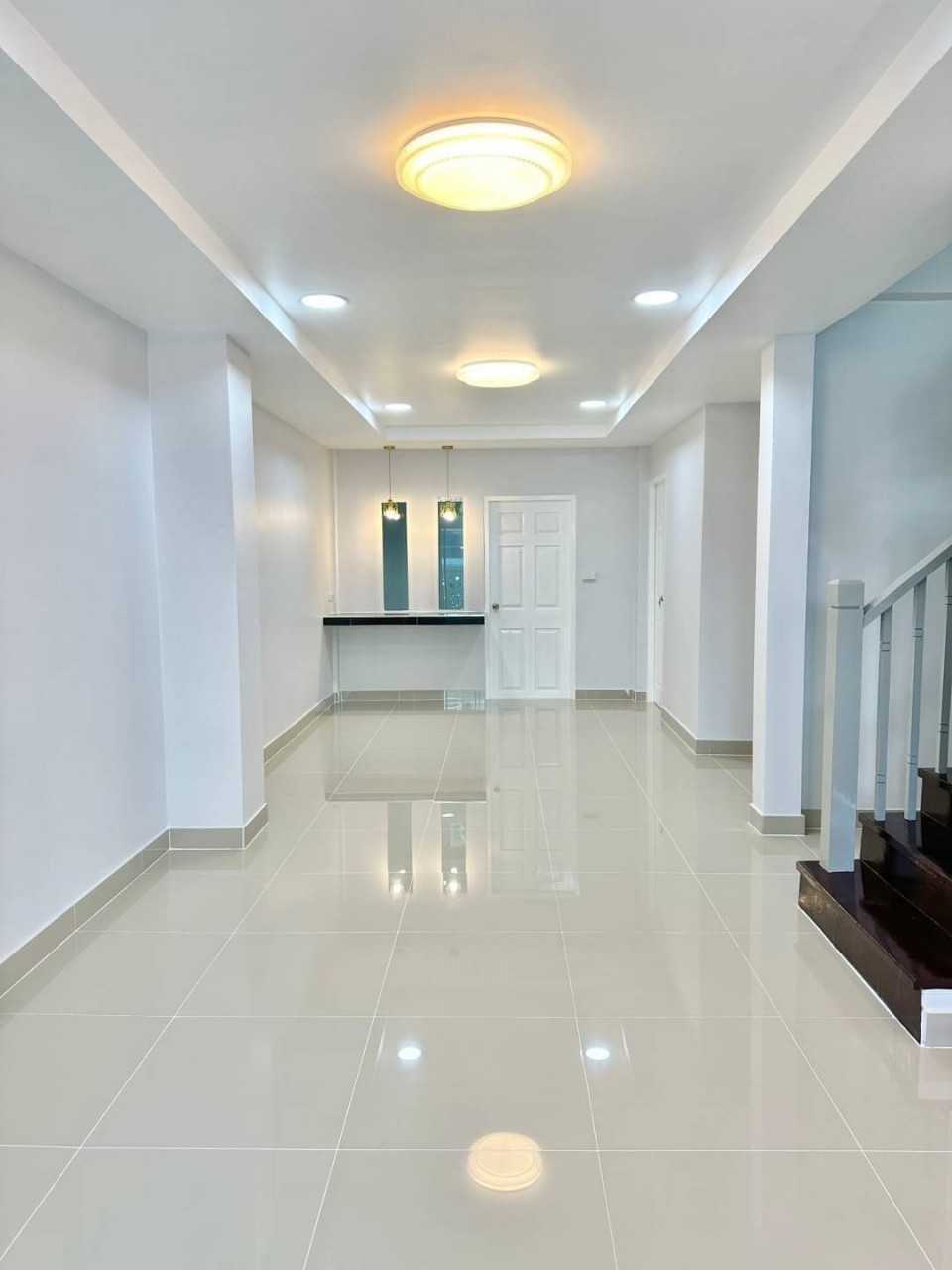บ้านสวยมาก ถนนเมน หลังบ้านโล่งไม่ชนใคร หมู่บ้านปิยวรารมย์ 1 บางบัวทอง ถนนบางกรวย – ไทรน้อย ทาวน์เฮ้าส์ 4 ห้องนอน ใกล้เซ็นทรัล เวสเกต (รูปที่ 8)