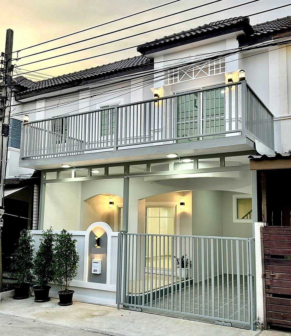 บ้านสวยมาก ถนนเมน หลังบ้านโล่งไม่ชนใคร หมู่บ้านปิยวรารมย์ 1 บางบัวทอง ถนนบางกรวย – ไทรน้อย ทาวน์เฮ้าส์ 4 ห้องนอน ใกล้เซ็นทรัล เวสเกต (รูปที่ 2)