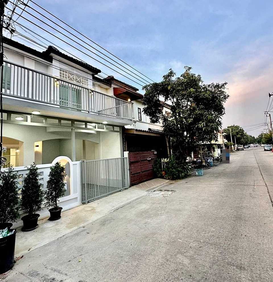 บ้านสวยมาก ถนนเมน หลังบ้านโล่งไม่ชนใคร หมู่บ้านปิยวรารมย์ 1 บางบัวทอง ถนนบางกรวย – ไทรน้อย ทาวน์เฮ้าส์ 4 ห้องนอน ใกล้เซ็นทรัล เวสเกต (รูปที่ 3)