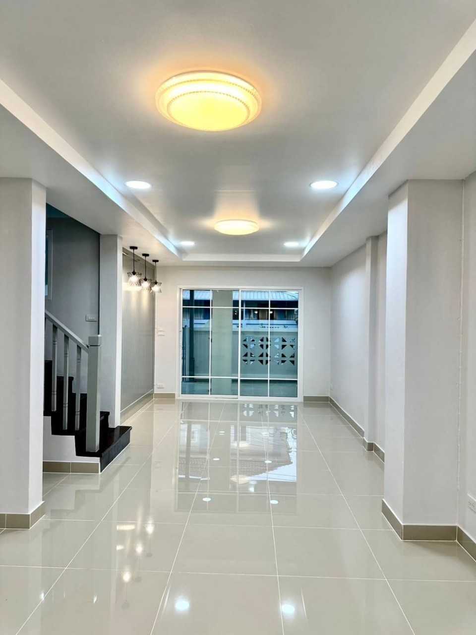 บ้านสวยมาก ถนนเมน หลังบ้านโล่งไม่ชนใคร หมู่บ้านปิยวรารมย์ 1 บางบัวทอง ถนนบางกรวย – ไทรน้อย ทาวน์เฮ้าส์ 4 ห้องนอน ใกล้เซ็นทรัล เวสเกต (รูปที่ 7)