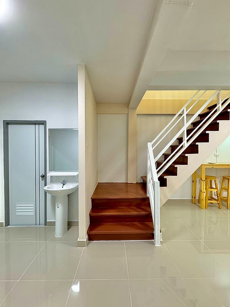 บ้านสวยมาก มีเทอเรซด้านหน้า #หมู่บ้านมิตรภาพ 2 ซอยวัดกู้ ปากเกร็ด ทาวน์เฮ้าส์ 2 ห้องนอน รีโนเวทใหม่ ใกล้โรงเรียนสวนกุหลาบ นนทบุรี (รูปที่ 11)