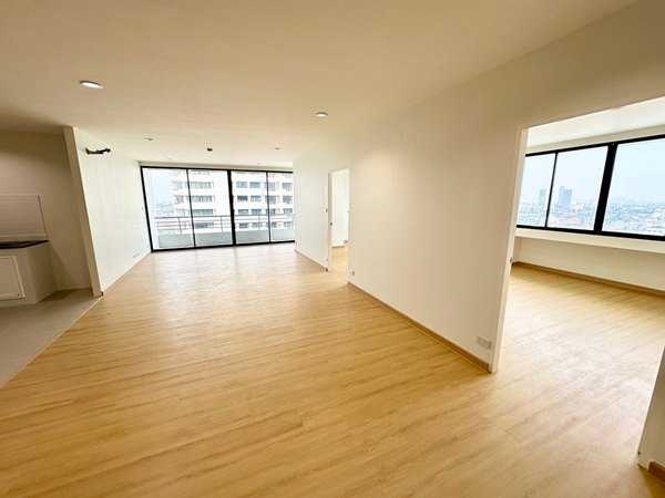 ขาย คอนโดริมแม่น้ำเจ้าพระยาวิวดี ใจกลางนนทบุรี Riverine Place Condo บรรยากาศดี อาการถ่ายเท โทร 081-422-0606 (รูปที่ 11)