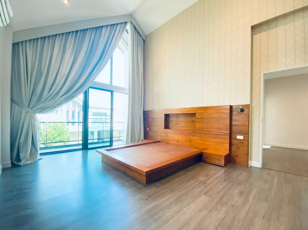 ขายบ้านเดี่ยว Luxury Nordic บางกอกบูเลอวาร์ด พระราม 9 บ้านหลังริม ขนาด 69.3 ตรว. แต่งแบบ Loft ครัวกว้างและสวยมาก ลดเหลือ 12.99 ล้านบาท ต่ำสุดในโครงการ (รูปที่ 17)