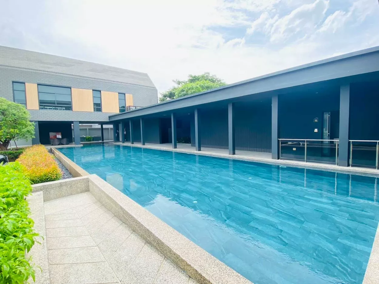 ขายบ้านเดี่ยว Luxury Nordic บางกอกบูเลอวาร์ด พระราม 9 บ้านหลังริม ขนาด 69.3 ตรว. แต่งแบบ Loft ครัวกว้างและสวยมาก ลดเหลือ 12.99 ล้านบาท ต่ำสุดในโครงการ (รูปที่ 28)
