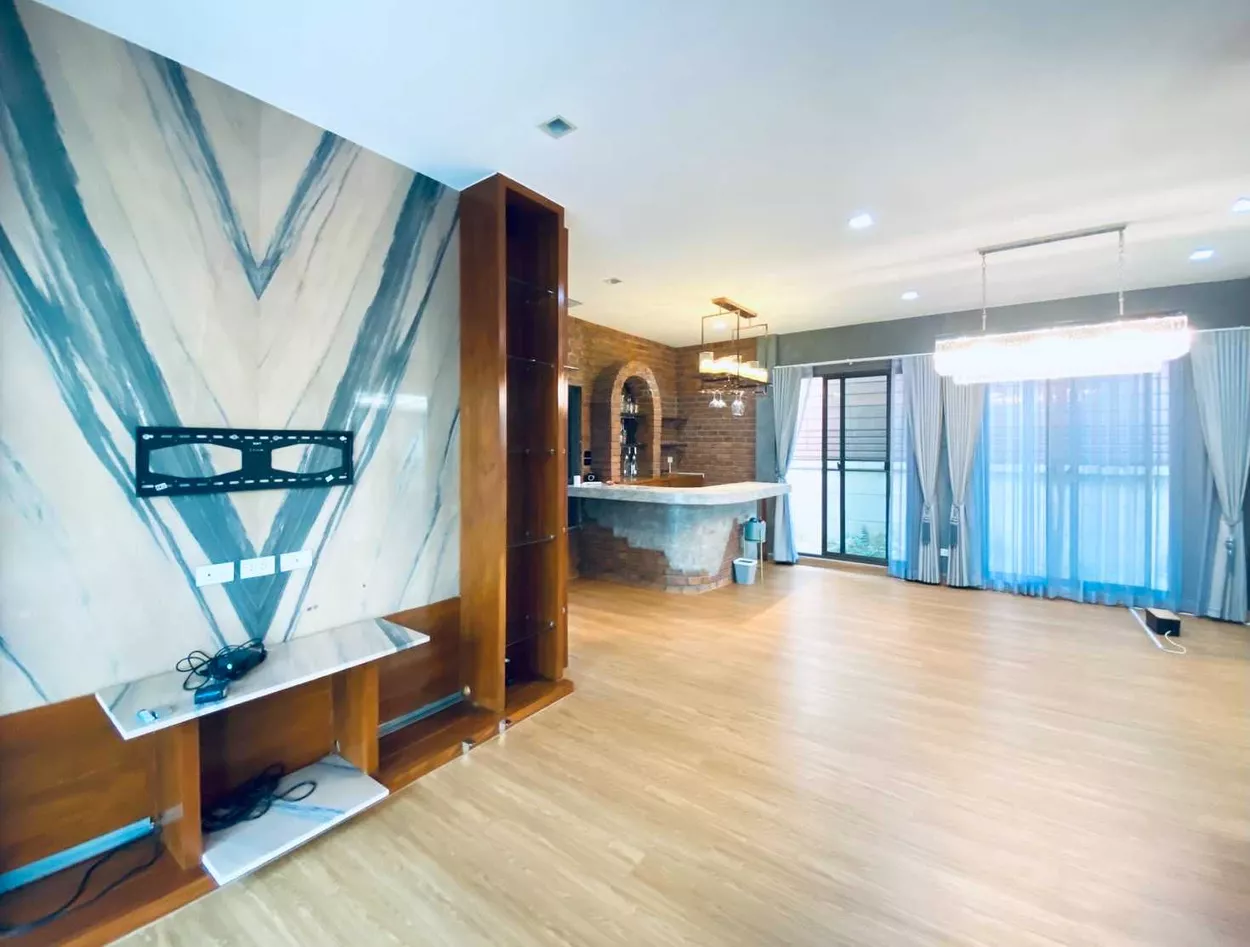 ขายบ้านเดี่ยว Luxury Nordic บางกอกบูเลอวาร์ด พระราม 9 บ้านหลังริม ขนาด 69.3 ตรว. แต่งแบบ Loft ครัวกว้างและสวยมาก ลดเหลือ 12.99 ล้านบาท ต่ำสุดในโครงการ (รูปที่ 8)