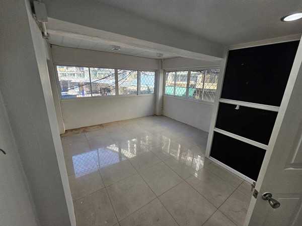 Sell ขาย/เช่า อาคารพาณิชย์ 4 ชั้น พหลโยธิน ถาวรบางบัววิลล่า ทำเลทอง ติดถนน ต่อรองได้ โทร 0814220606 (รูปที่ 5)