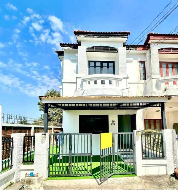 ลดพิเศษ ราคาถูก ทาวน์เฮ้าส์ 2 ชั้น 35 ตรว. หมู่บ้านบุศรินทร์ สายไหม สวยรีโนเวทใหม่ เนื้อที่เยอะ พร้อมอยู่ โทร 0626879999