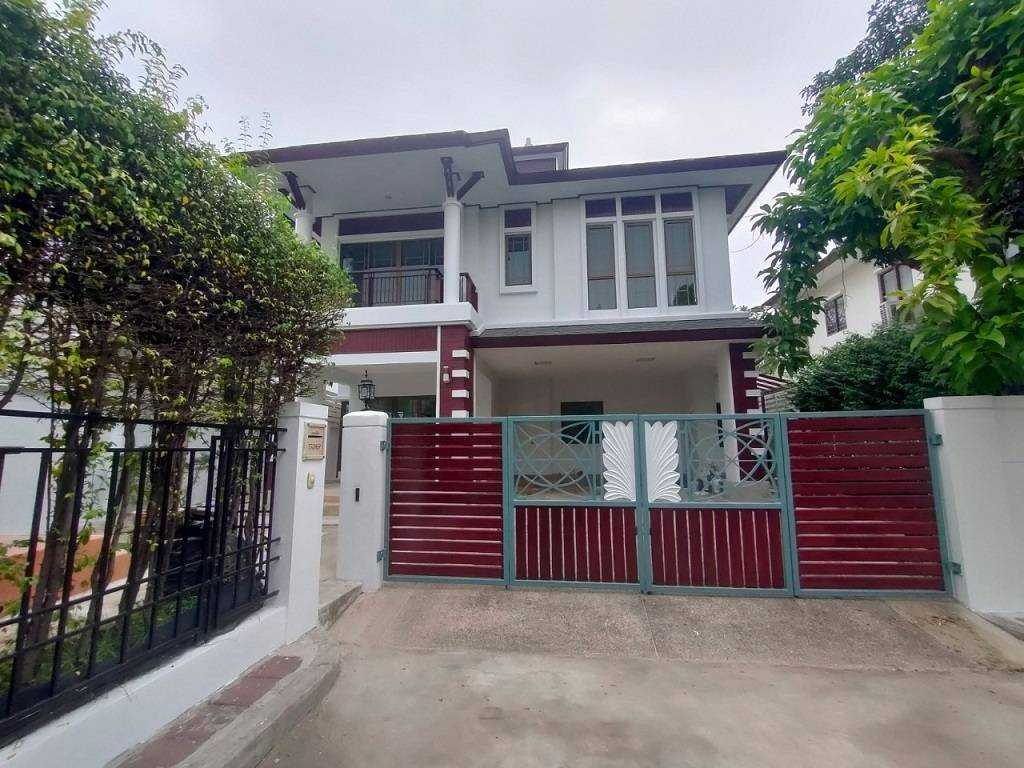 เศรษฐสิริ ประชาชื่น