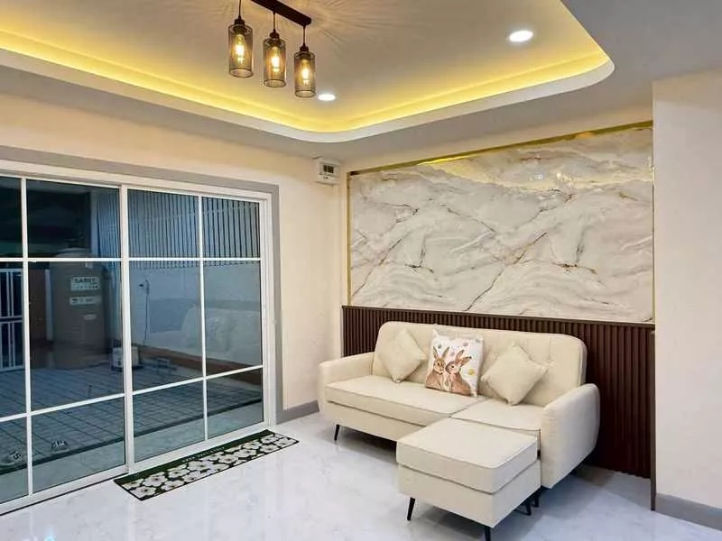 บ้านสวยมาก อยู่หลังเซ็นทรัล เวสเกต หมู่บ้านรัตนาธิเบศร์ ทาวน์เฮ้าส์ 2 ห้องนอน MRT สถานีตลาดบางใหญ่ อยู่หน้าหมู่บ้าน (รูปที่ 6)