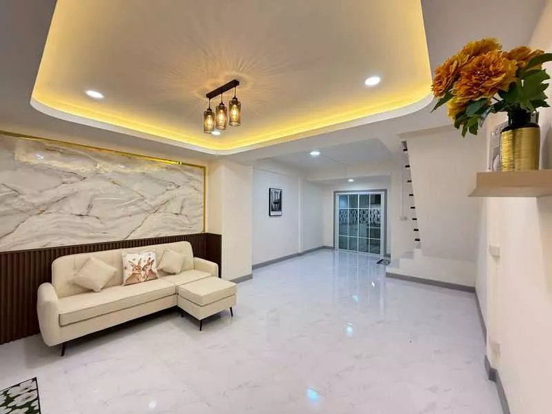 บ้านสวยมาก อยู่หลังเซ็นทรัล เวสเกต หมู่บ้านรัตนาธิเบศร์ ทาวน์เฮ้าส์ 2 ห้องนอน MRT สถานีตลาดบางใหญ่ อยู่หน้าหมู่บ้าน (รูปที่ 5)