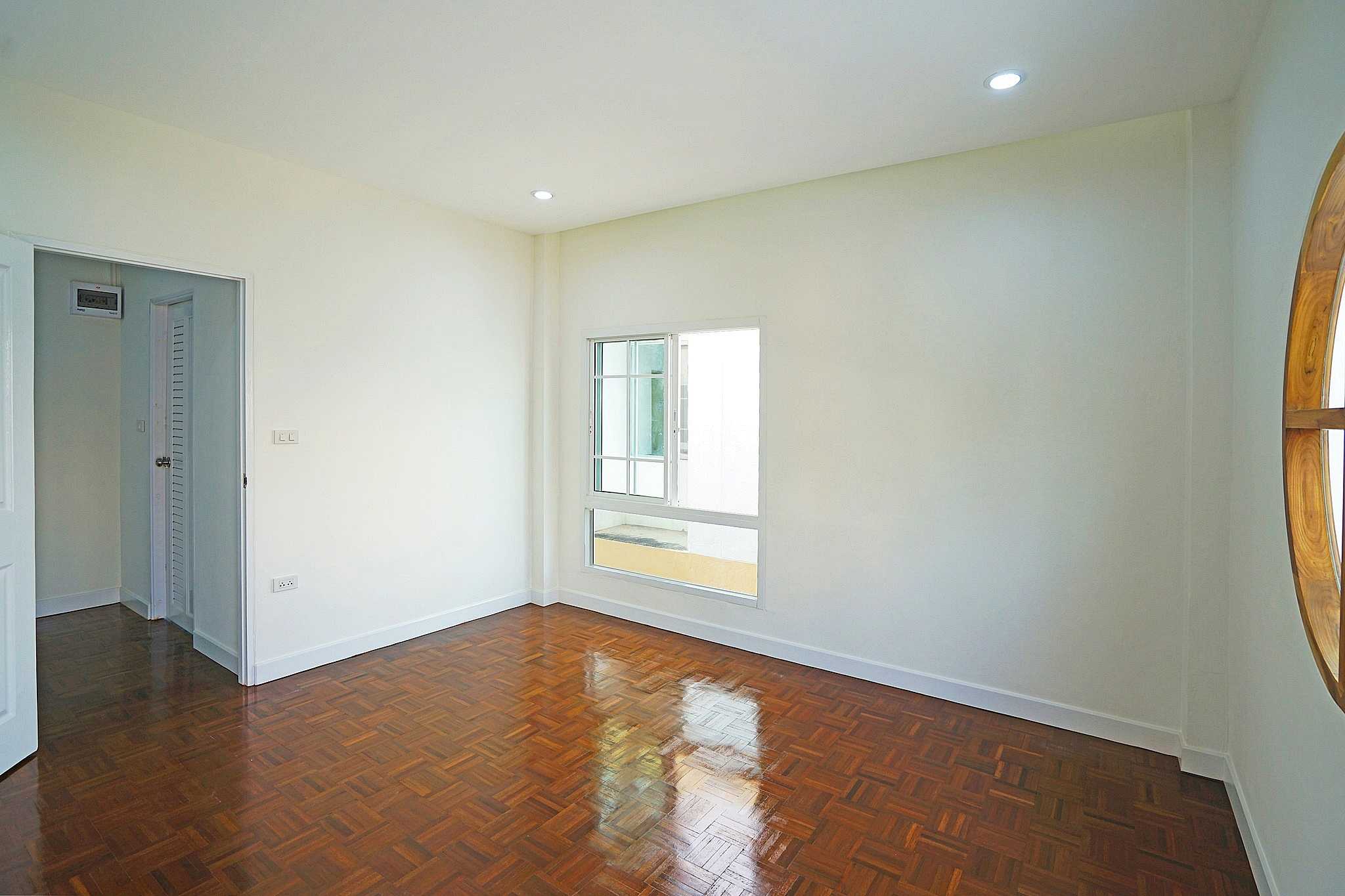 บ้านแนวราบ ทำเลทอง โซนบางกะปิ รีโนเวทใหม่ สไตล์มินิมอล #บ้านเดี่ยว 5 ห้องนอน ใกล้เดอะมอลล์ บางกะปิ (รูปที่ 18)