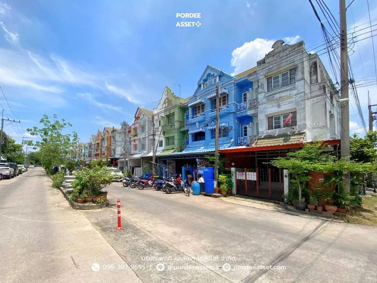 ทาวน์เฮ้าส์ 3 ชั้น หมู่บ้านลัลลี่วิลล์ ลำลูกกา-คลอง1 (ขนาด 21 ตร.ว.) ซอยบุญคุ้ม ปทุมธานี : Lully Ville Lumlukka Khlong1 (รูปที่ 15)