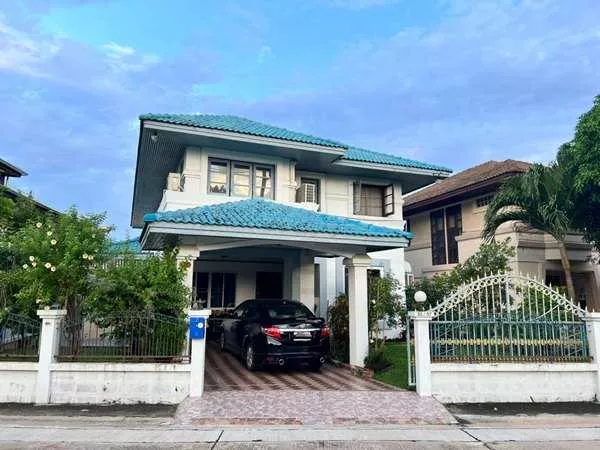 บ้านเดี่ยว 82 ตรว. หมู่บ้านภัทรนิเวศน์ลากูน บางบัวทอง นนทบุรี ทำเลดี เดินทางสะดวก! Tel 096-195-4426