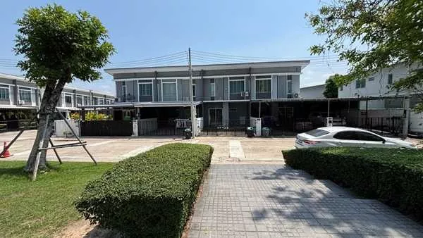 บ้านทาวน์โฮม 2 ชั้น พร้อมอยู่ โครงการ พฤกษาวิลล์ 108 สุขุมวิท-บางพระ ทำเลเยี่ยม ติดสวนหน้าบ้าน สระว่ายน้ำ และฟิตเนส ใจกลางบางพระ โทร 0838266099 (รูปที่ 3)