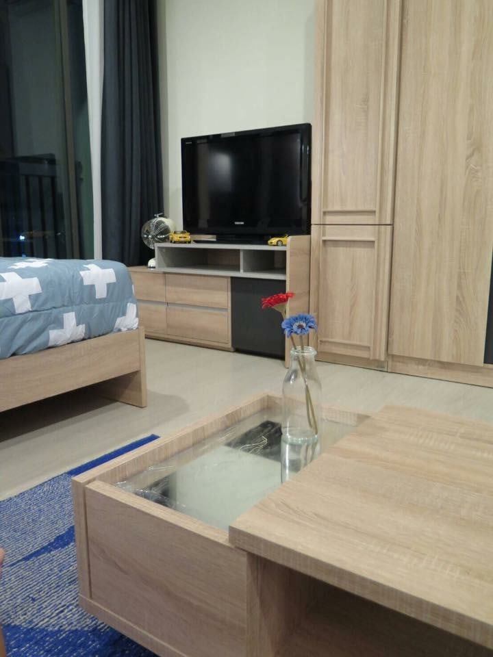 ให้เช่าคอนโด Rhythm Asoke **Fully Furnished แบกกระเป๋าเข้ามา พร้อมอยู่เลย**