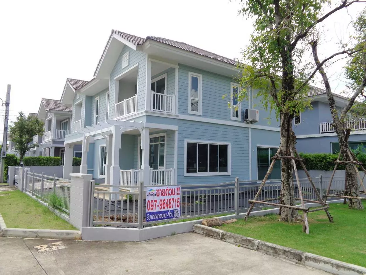 🚩 บ้านเดี่ยว 82 ตารางวา ติดสระน้ำ ในโครงการ บุราสิริ ปัญญาอินทรา บ้านเดี่ยวสไตล์ New England Colonial ติดถนนเลียบคลองสอง ตรงข้ามซาฟารีเวิลด์ (รูปที่ 5)