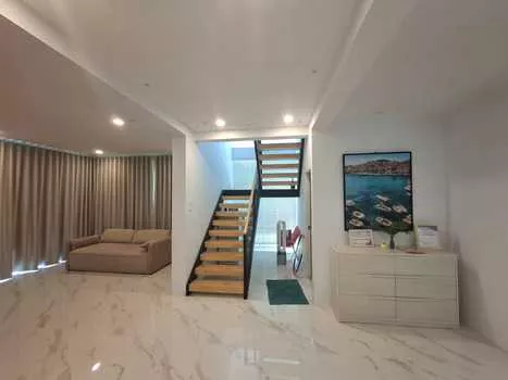 ขายบ้านเดี่ยวตกแต่งใหม่ทั้งหลัง ม.สินบดี ครบทุกฟังชั่นบ้านหลังใหญ่ พื้นที่ใช้สอยมาก แปลงมุม ตรงข้ามสวน แถมเฟอร์นิเจอร์ และเครื่องปรับอากาศ 4 เครื่อง (รูปที่ 8)