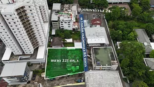 ขายด่วน! ที่ดินพร้อมอาคารพาณิชย์และโกดัง ใจกลางเมืองสาทร พระราม 3 เนื้อที่ 221 ตารางวา โทร 0619829696