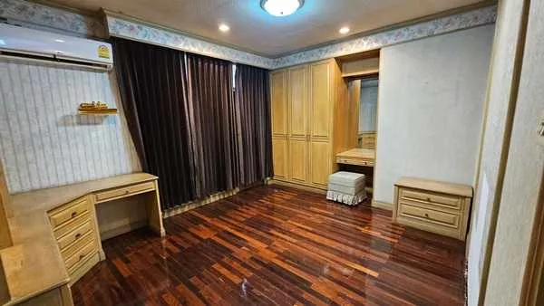 ขายด่วน! บ้านเดี่ยว 2 ชั้น พร้อมผู้เช่า ใจกลางย่านอารีย์ พหลโยธิน ตกแต่งพร้อมอยู่ โทร 061-982-9696 (รูปที่ 5)