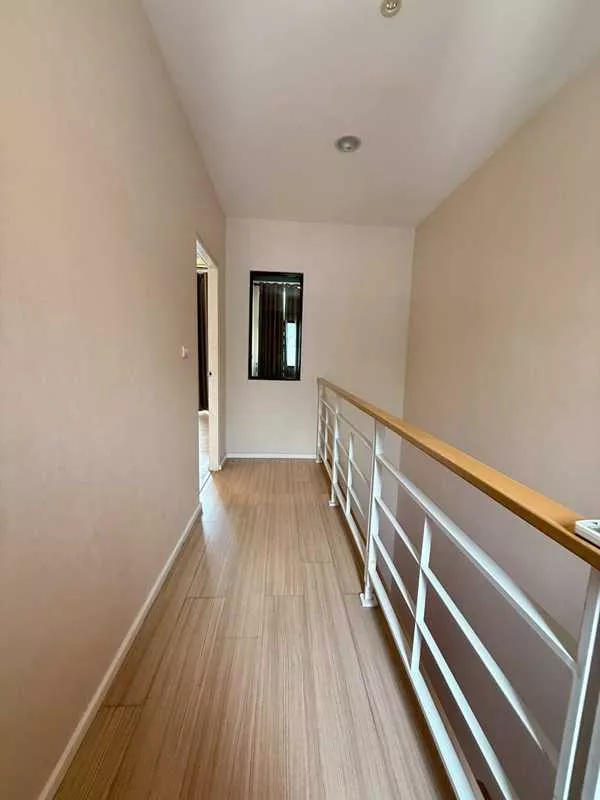 ขายทาวน์โฮม 3 ชั้น บ้านกลางเมือง รัตนาธิเบศร์ ใกล้รถไฟฟ้าสายสีม่วง สภาพใหม่ เจ้าของดูแลดีมาก โทร 091-0601637 (รูปที่ 6)