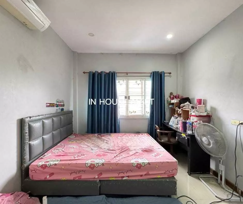ขายถูกมาก !! บ้านแฝด 2 ชั้น หมู่บ้านรุ่งกานต์ 7 บางบัวทอง ถนนบางกรวย-ไทรน้อย นนทบุรี (รูปที่ 13)