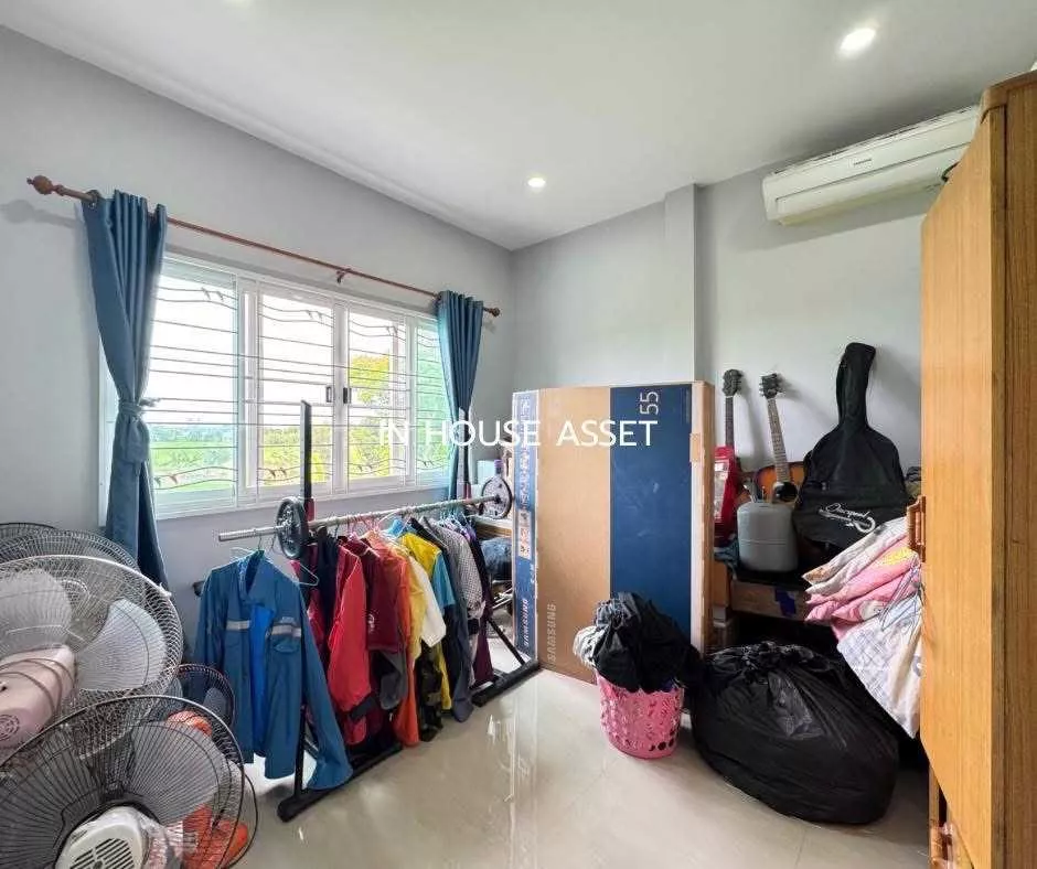 ขายถูกมาก !! บ้านแฝด 2 ชั้น หมู่บ้านรุ่งกานต์ 7 บางบัวทอง ถนนบางกรวย-ไทรน้อย นนทบุรี (รูปที่ 11)