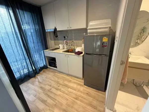 ให้เช่า/ขายคอนโด Newera Condo เอกมัย - รามอินทรา ชั้น 3 1 ห้องนอน เฟอร์นิเจอร์ครบ เข้าอยู่ได้ทันที โทร 0924463883 (รูปที่ 5)