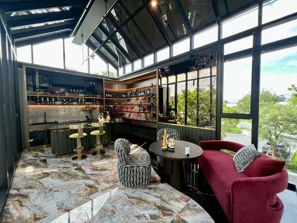 VIVE กรุงเทพกรีฑาตัดใหม่ ใกล้ รร.นานาชาติ บ้านเดี่ยว 3 ชั้น พร้อม Glass House โทร 081-8119186 (รูปที่ 4)
