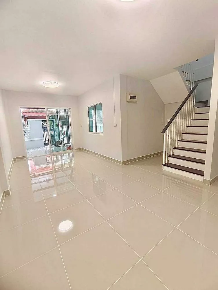 บ้านสวย ทำเลดี ติดถนนบางกรวย–ไทรน้อย #หมู่บ้านกานต์มณี (โซนเฟสใหม่) ตรงข้ามแมคโคร บางบัวทอง ทาวน์เฮ้าส์ 4 ห้องนอน รีโนเวทใหม่ (รูปที่ 8)
