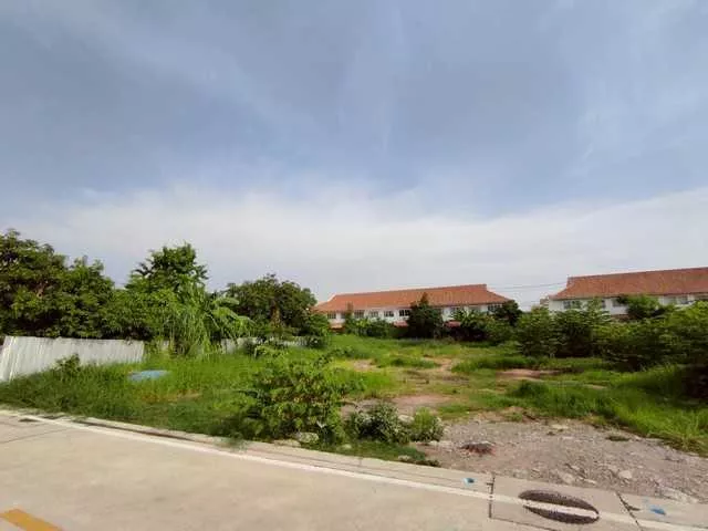 ที่ดิน ที่ดินเปล่า 1 ไร่ ใกล้สนามบินสุวรรณภุมิ เมก้าบางนา 400 sq.wa 10000000 thb มือสอง