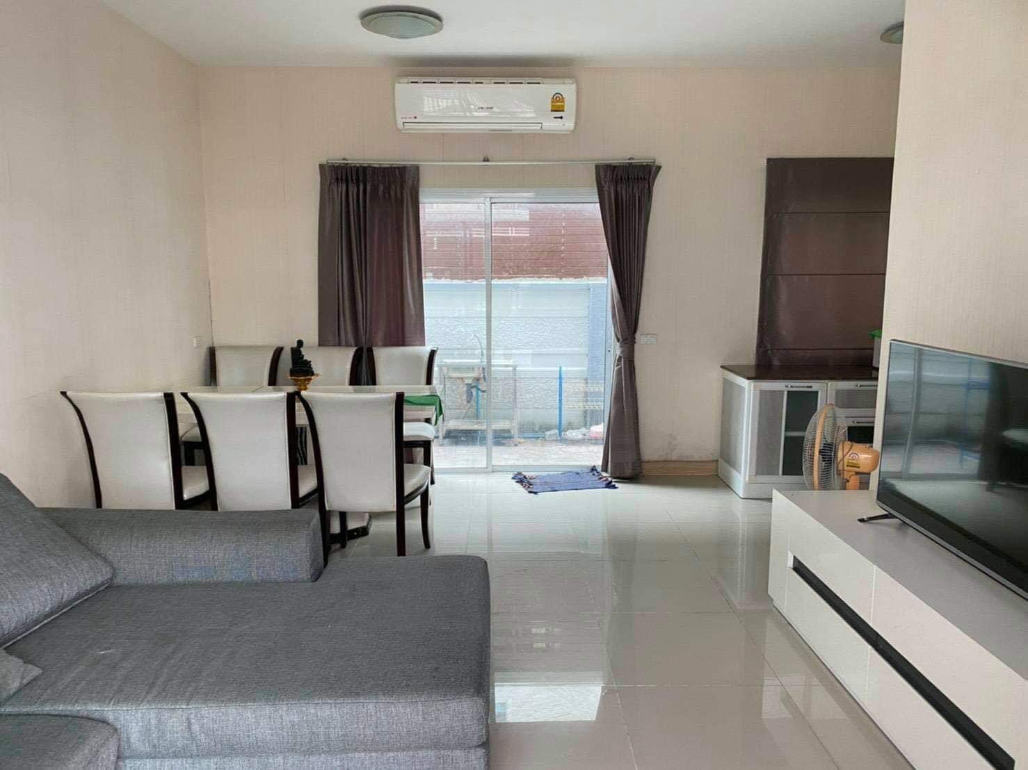 บ้านทาวน์โฮม? 3 ห้องนอน มีแอร์พร้อม (รูปที่ 3)
