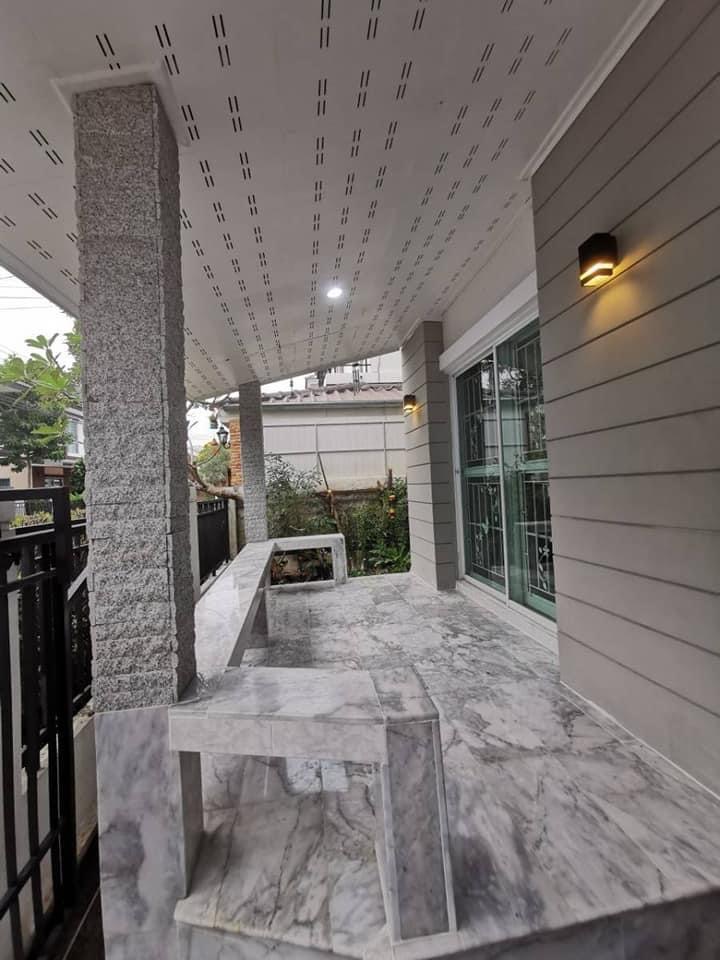 ขายบ้านสวย 2 ชั้น สภาพใหม่ พร้อมอยู่ต่อเติมแล้ว บรรยากาศทะเลสาบ หมู่บ้านเพอร์เฟค พาร์ค พระราม 5 - บางใหญ่ (รูปที่ 2)
