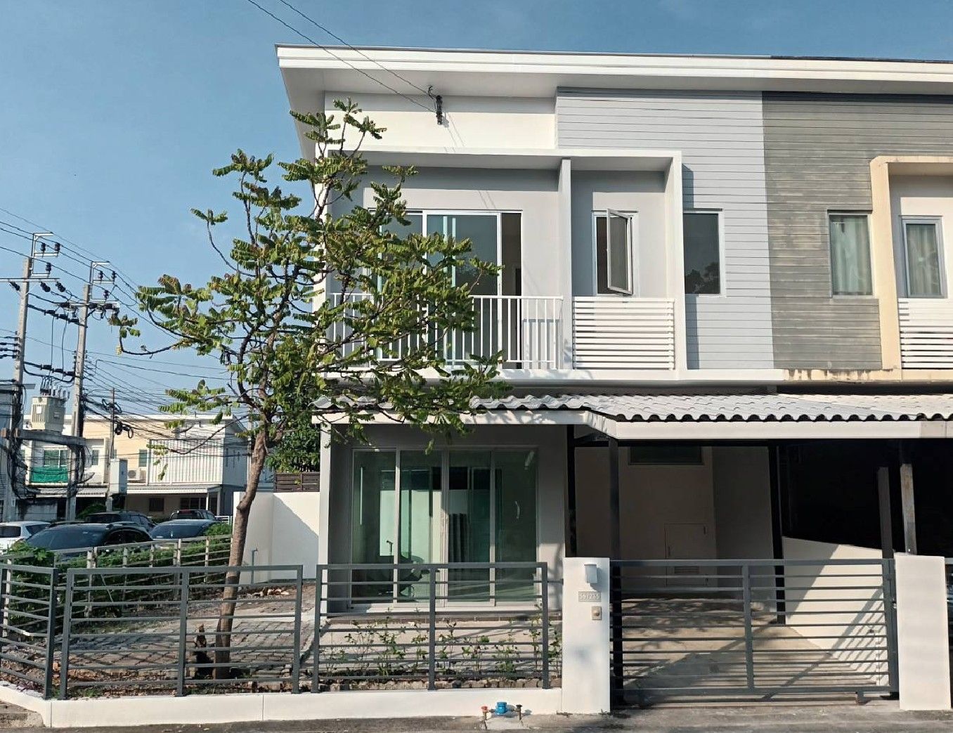 หมู่บ้านเดอะคอนเนค ดอนเมือง-สรงประภา หลังมุม