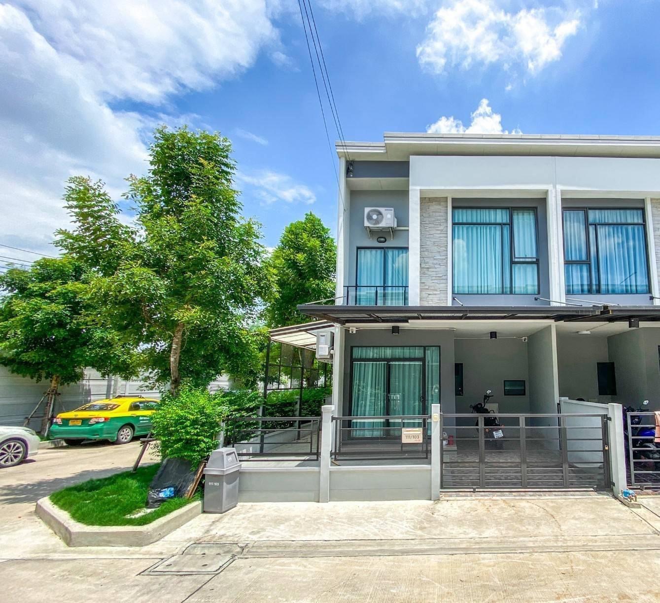 ขายทาวน์โฮม 2 ชั้น (หลังมุม) โครงการ Pleno พหลโยธิน - วัชรพล ถนน เพิ่มสิน