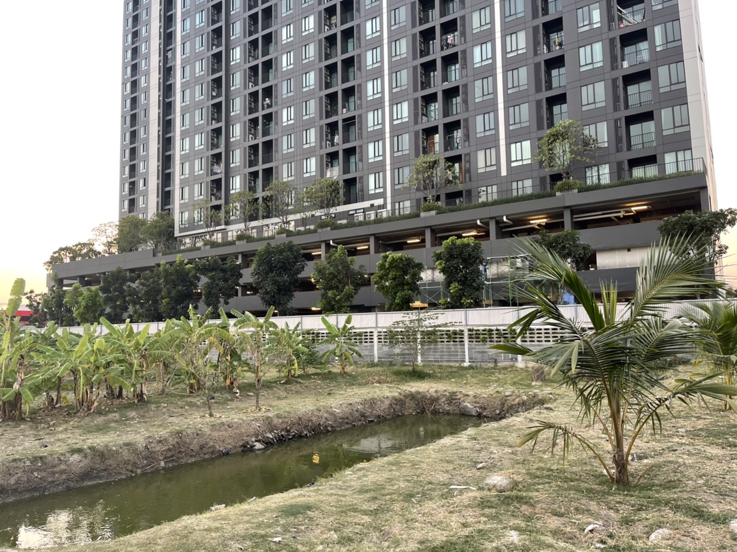 ขาย / ให้เช่า ที่ดิน ทำเลทอง ถนนแจ้งวัฒนะ ย่านธุรกิจ ใกล้ทางด่วน หลัง Meet Up (รูปที่ 3)