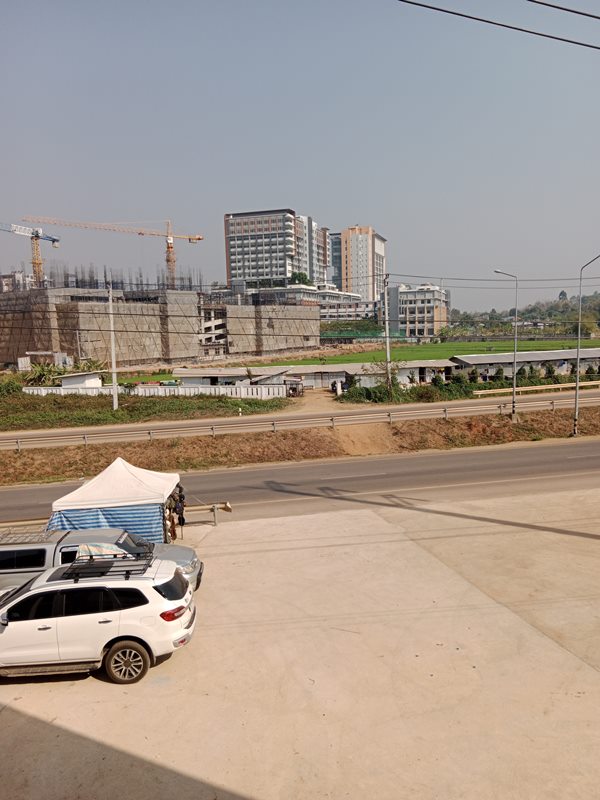 ขายอาคารพาณิชย์ พร้อมที่ดิน บ้านขัวแตะ อำเภอเมืองเชียงราย ติดถนนสายหลัก ทำเลดี มีอนาคต โทร 082-888-0188 (รูปที่ 16)