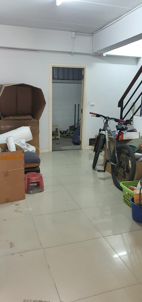 ให้เช่าอาคารพาณิชย์ 3 ชั้นครึ่ง ทำเลทอง โครงการ SENA Shophouse สุขุมวิท-แพรกษา สมุทรปราการ เข้าอยู่ได้ทันที โทร 0816891479 (รูปที่ 4)