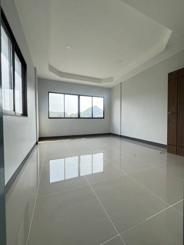 ขายบ้านเดี่ยว มบ.มณีแก้ว เมืองชลบุรี บ้านไม่แออัดใกล้สวน พื้นที่ 50 ตรว. 3 ห้องนอน โทร 080-4179765 (รูปที่ 5)