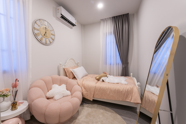 ขายบ้าน 2 ชั้น ใหม่ 160 ตร.ม.ในโครงการ เดินทางสะดวกใกล้อมตะชลบุรี ส่วนกลางครบมาก พร้อมอยู่ โทร 098-345-6624 (รูปที่ 8)