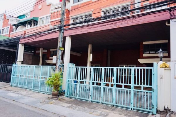 ขายบ้านซอย รามคำแหง12 ใกล้เดอะมอลล์รามคำแหง โครงการ รถไฟฟ้าสายสีส้ม ผ่านหน้าซอย ติดต่อ/line 0619419639 (รูปที่ 2)