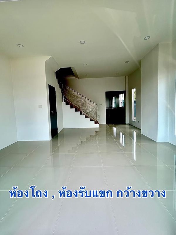 ทาวน์เฮ้าส์ บ้านแฝด 8 ยูนิต ใจกลางเมืองนครพนม ใกล้ ร.พ. จังหวัด เพียง 2.9 ล้าน โทร 086-321-0566 (รูปที่ 3)