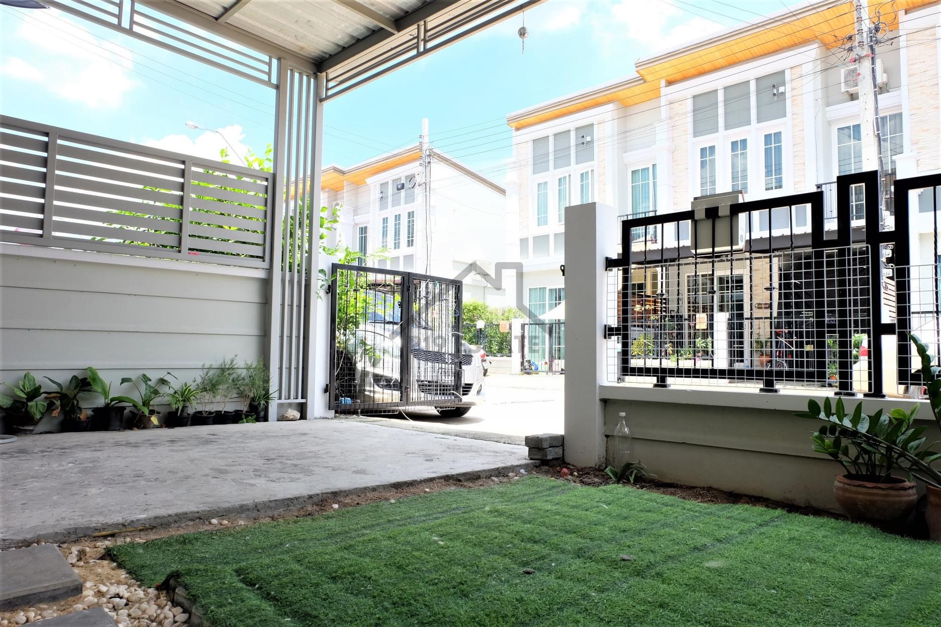 ทาวน์โฮม *** ทำเลดี ติดถนนใหญ่ หลังแฟชั่นไอซ์แลนด์ *** โครงการ #GoldenTown | รามอินทรา - วงแหวน (ซอยคู้บอน) (รูปที่ 5)