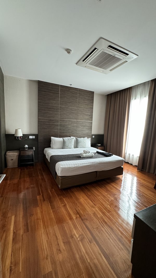 ให้เช่าห้องใหญ่ โรงแรม เดอะเวอร์ติเคิล สวีท รายวัน รายสัปดาห์ รายเดือน ระยะสั้น โซนศรีนครินทร์ อ่อนนุช โทร 096-947-7788 (รูปที่ 9)