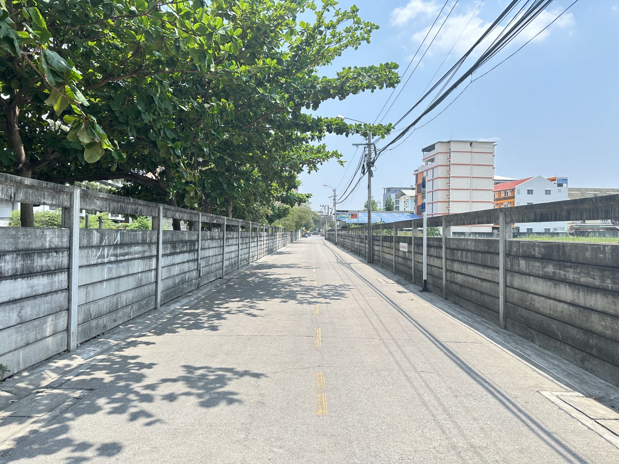 ขาย ที่ดิน ถมแล้ว ถนนแจ้งวัฒนะ ใกล้ห้างเซ็นทรัล และรถไฟฟ้า (รูปที่ 2)