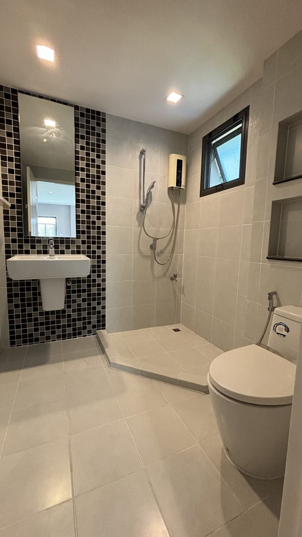 ขายบ้านเดี่ยว หมู่บ้านเศรษฐสิริ ราชพฤกษ์-จรัญฯ เนื้อที่ 66 ตร.ว. renovate ใหม่ เข้าอยู่ได้ทันที เจ้าของขายเอง โทร 083-6353626 (รูปที่ 6)