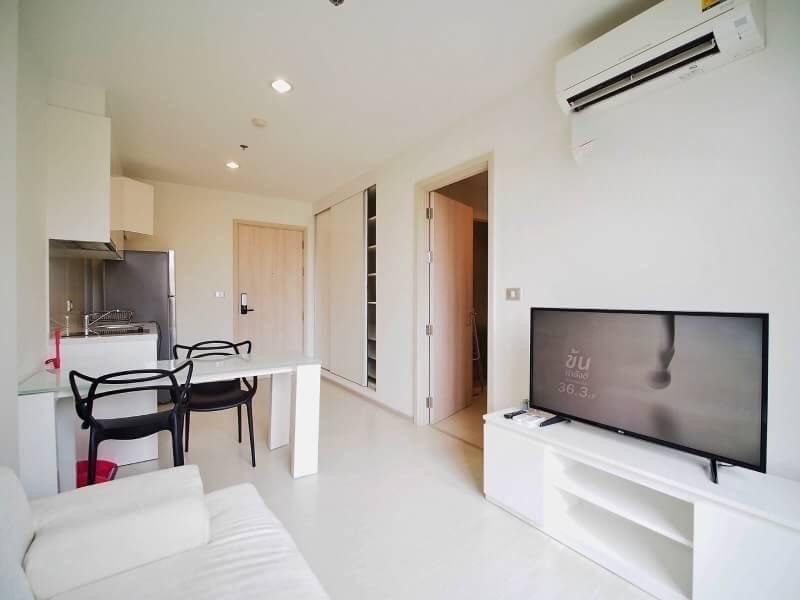 Rhythm Sukhumvit 42 Condo Next to BTS Ekamai and Gateway Plaza (รูปที่ 8)