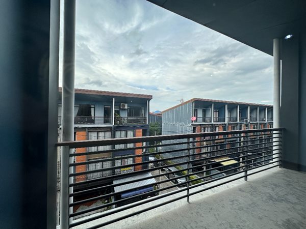 ขายทาวน์เฮาส์ 3.5 ชั้น ติดรถไฟฟ้า ใกล้ศูนย์ราชการ โครงการเฮ้าส์ 35 แจ้งวัฒนะ (Haus 35) โทร 0865198224 (รูปที่ 8)
